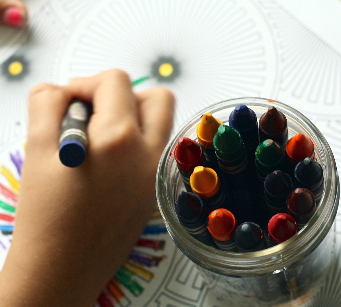 crayons © Aline Ponce   pixabay