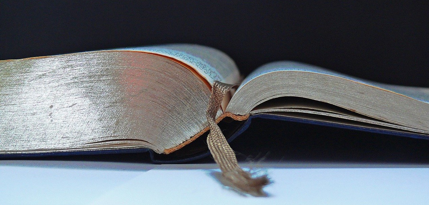 bible © moritz320 - Pixabay